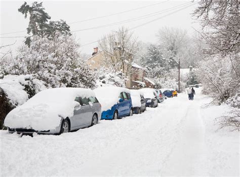 UK faces MONTHS of SNOW: Sinking polar vortex to trigger COLDEST winter since GREAT FREEZE ...