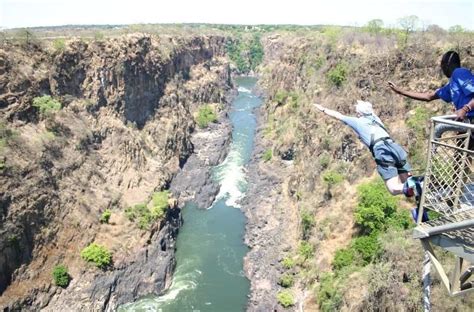 Does Bungee Jumping Hurt? - Victoria Falls HQ