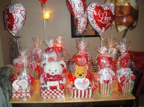 Best Valentine's Day Gift Baskets, Boxes & Gift Sets Ideas - Live Enhanced