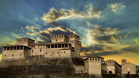 Catello di Torrechiara, Parma Parma, Wonderful Places, Beautiful Places ...