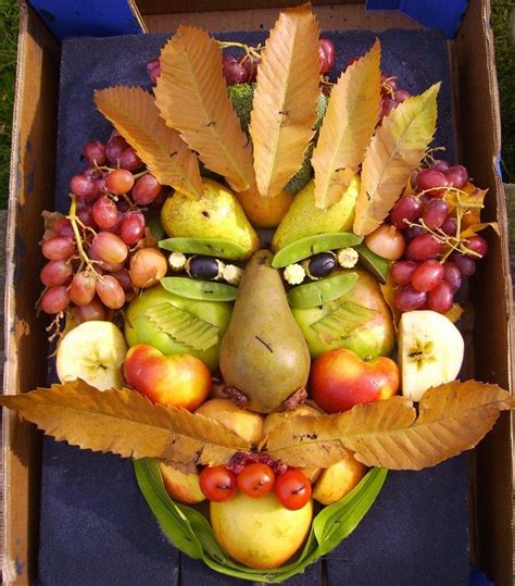 Fruit Face! #kitchen #fruit #fun Fruit Collage, Fruit Art, Arcimboldo Giuseppe, Fruit Creations ...