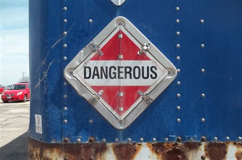 Q&A: Use of the Dangerous Placard on a Motor Vehicle in Transportation - Daniels Training Services