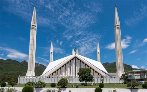 6 Most Beautiful & Largest Mosques in Pakistan | Zameen Blog