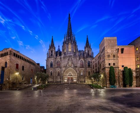 Catedral de la Santa Cruz y Santa Eulalia de Barcelona | Perfect ...