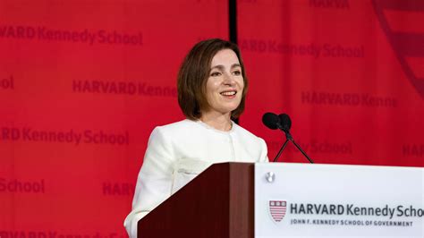 Moldovan President Maia Sandu urges graduates to jump into the political fray | Harvard Kennedy ...