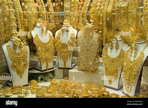 Gold necklace dubai hi-res stock photography and images - Alamy