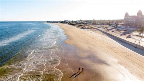 Not just great culture. Montevideo has 10 fine beaches - Guru'Guay