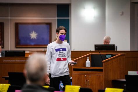 Katy ISD students organize to distribute books about racism, LGBTQ+ issues