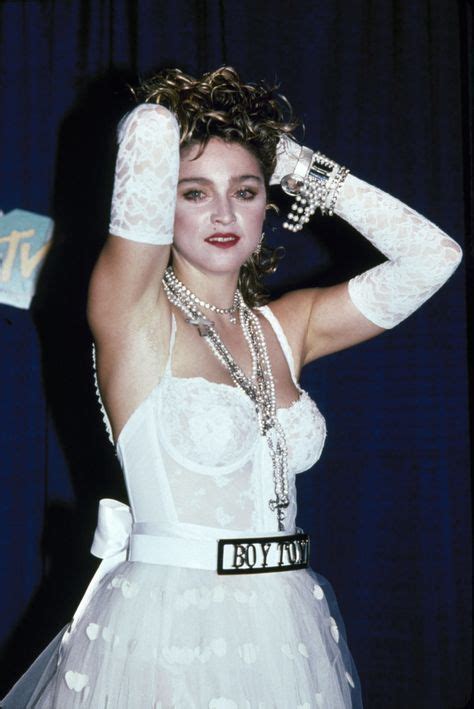 Madonna, 1984 #Madonna #pearls #styleicons | Madonna fashion, Fashion ...