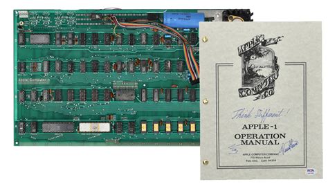 Rare Apple 1 Computer Goes Up For Auction at $250,000