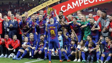 Barcelona easily wins historic 4th straight Copa del Rey