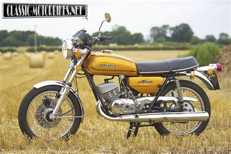 Suzuki GT250A Road Test | Classic Motorbikes