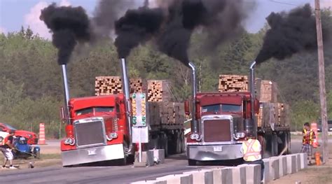 Truck Drag Racing in Canada Involves Rolling Coal and 71 Tons of Wood - autoevolution