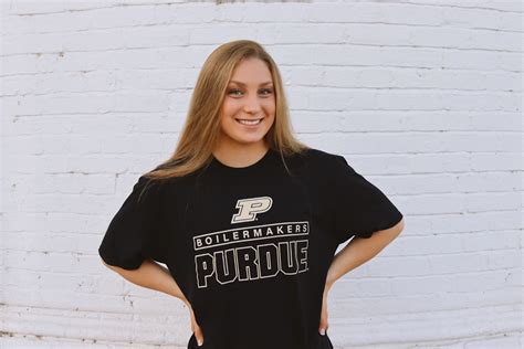 KHSAA Finalist Brinly Hardy Commits to Swim at Purdue Beginning in 2022