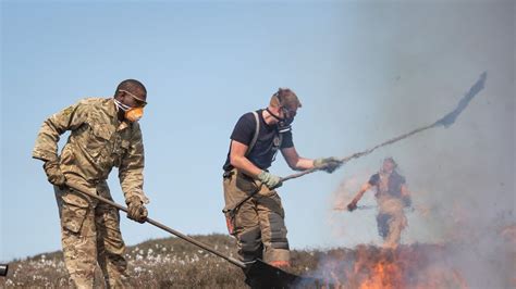 Fire on Saddleworth Moor near Manchester investigated as arson | UK ...