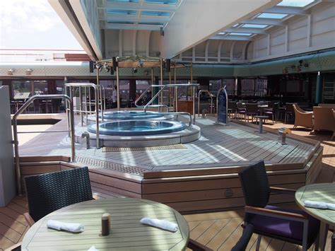 CRUISE AROUND THE WORLD: ms Oosterdam the ship's interior