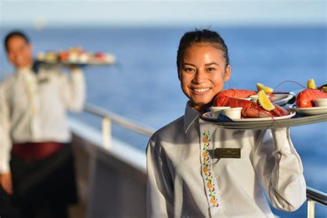 Dinner Cruises in Hawaii | Star of Honolulu