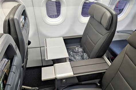 Review: American Airlines A321neo First Class Orlando-Phoenix