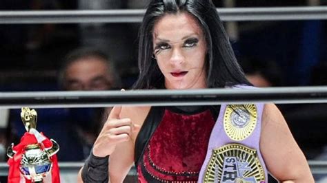 La chilena Stephanie Vaquer nueva campeona femenina NJPW Strong : r/chile