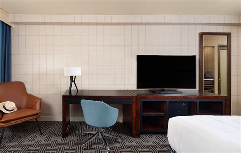 Kick Back and Relax in Style and Comfort: Hotel Lulu Anaheim