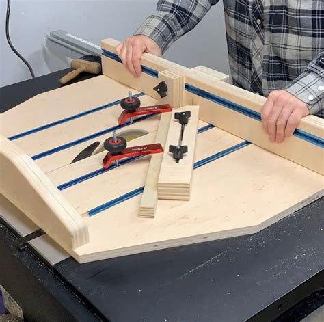 Crosscut Sled with Mitre Attachment Build Plans | Etsy | Циркулярный ...