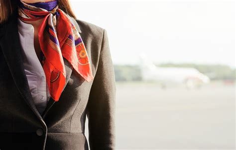 20 Things Flight Attendants Are Never Allowed to Do