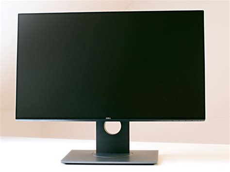 Dell U2417H UltraSharp: monitor s tenkými rámečky a kalibrovanými ...