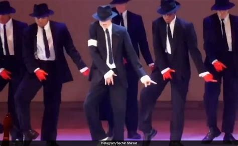 Mashup Of 'Panchayat' Song With Michael Jackson Dance Goes Viral