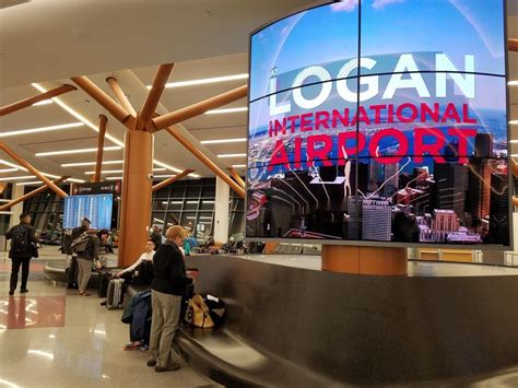 What to Eat at Boston Logan International Airport During COVID Holiday ...