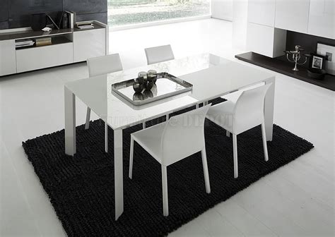 White-Lacquered-Glass-Top-Modern-Dining-Table-With-Stunning-Furniture-Glass-Tables-Dining-Room ...