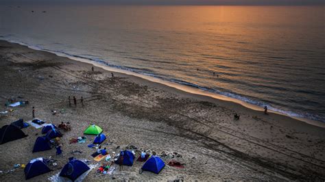 Al Dhafra Beach Camping