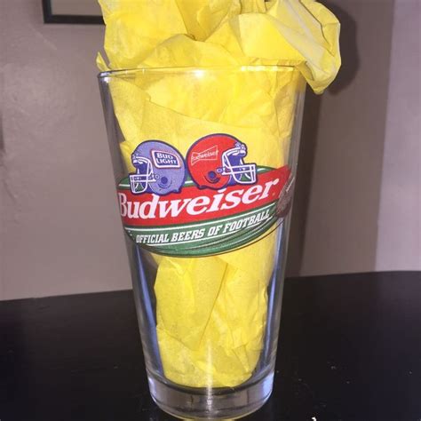 Budweiser Official Beers Of Football Pint Glass Beer | Beer glass, Budweiser, Pint glass