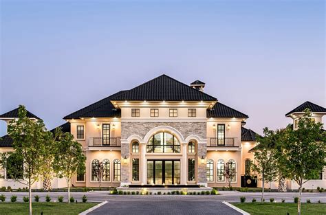 Fratantoni Luxury Estates - Full Service Custom Home Builder