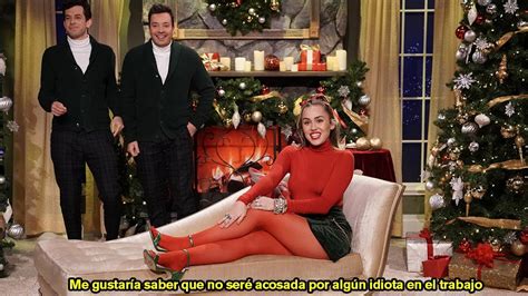 Miley Cyrus - Santa Baby (Subtitulado al Español) ft. Mark Ronson and ...