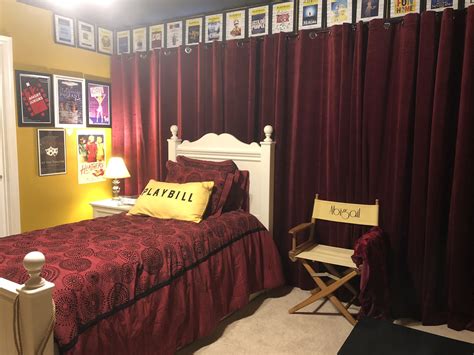 Broadway themed bedroom - Hamilton inspired - like an old theater house | Theater room decor ...