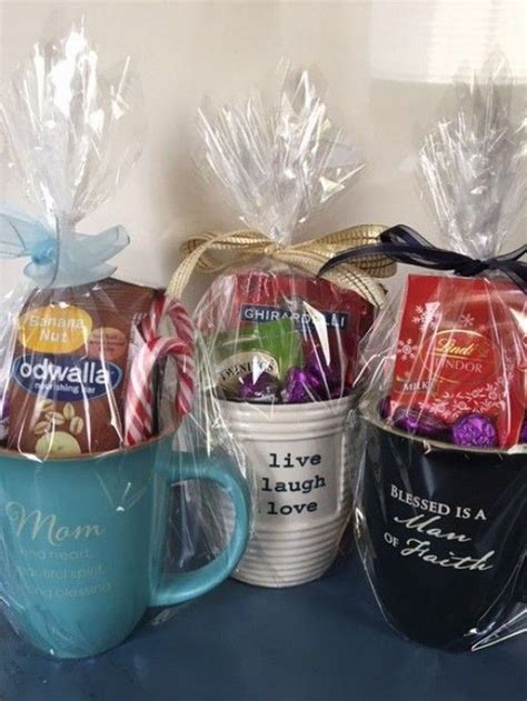 30 coffee lovers gift idea 7 - #coffee #Lovers - #New | Gifts in a mug, Gift baskets for women ...