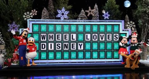 Contestants Compete for Disney Vacations on ‘Wheel of Fortune’ Secret Santa Week | Disney Dining