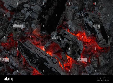 Burning embers hi-res stock photography and images - Alamy