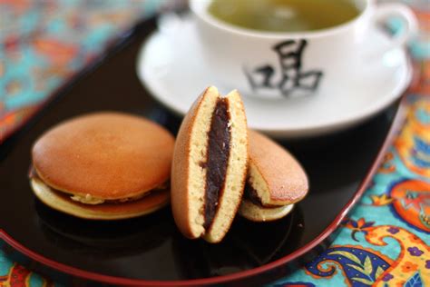 Simply June: Dorayaki (Japanese Pancake with Red Bean Paste Filling)