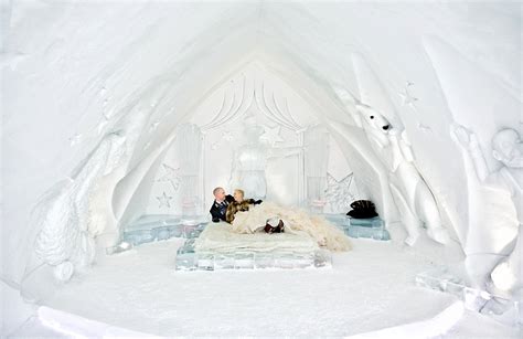 Ice Hotel Wedding | Hotel De Glace Wedding Photography