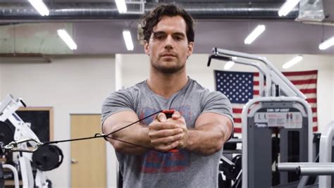 Henry Cavill Explains His 'Witcher' Arm and Leg Workout