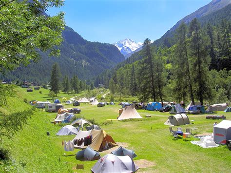 Campsites in Switzerland 2024 from £14/nt | Pitchup.com