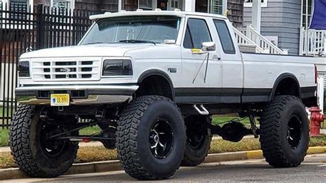 1996 F-250 7.3 Powerstroke Diesel With 46" Tires On 15" Of Lift | Ford Daily Trucks