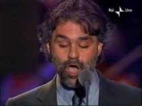 blind singer ( the famos Andrea Bocelli ) - YouTube