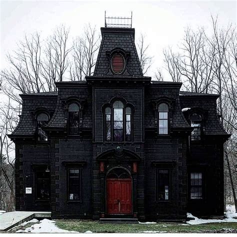 374 《TAG A FRIEND》 #darkness #sweethouses #house #wood #dark #goth #gothic #gothgirl #gothgoth # ...