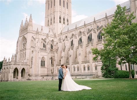 Classic Blush and Gold National Cathedral Wedding - Elizabeth Anne ...