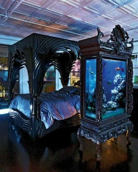 13 Mysterious Gothic Bedroom Interior Design Ideas