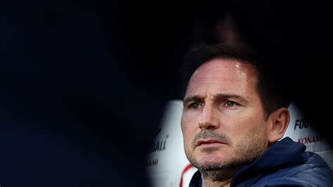 Frank Lampard breaks unwanted 35-year record as fans brutally troll him ...