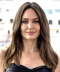 11 Angelina Jolie Hairstyles, Hair Cuts and Colors