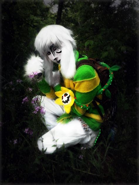 Asriel Dreemurr cosplay by boobleeboo on DeviantArt